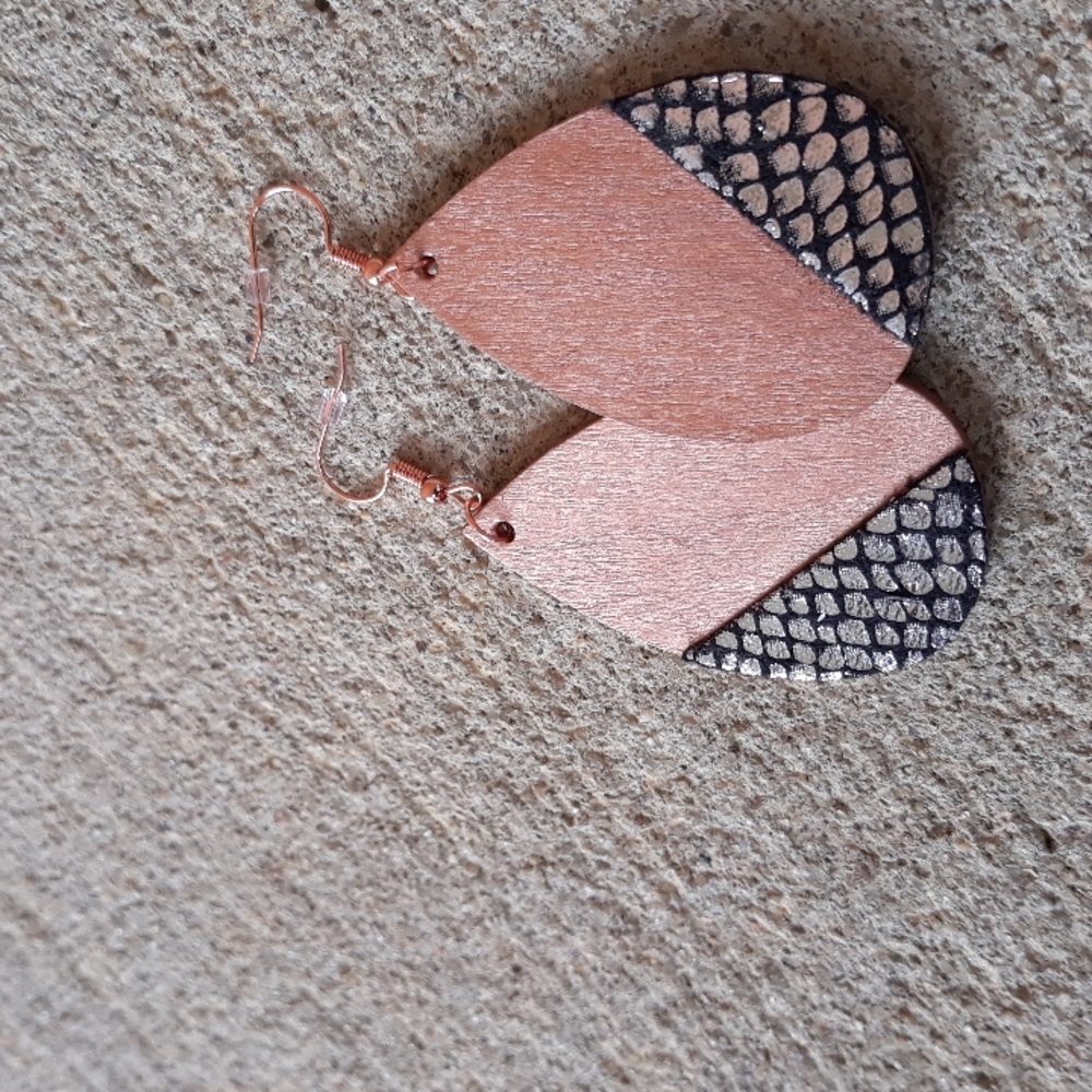 Wood/ Teardrop Statement Earrings w/ Exotic Print Faux Leather Detail - Picture 6 of 8